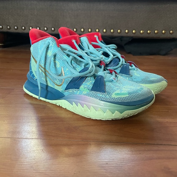 Nike Kyrie 7 Special FX - Picture 4 of 4